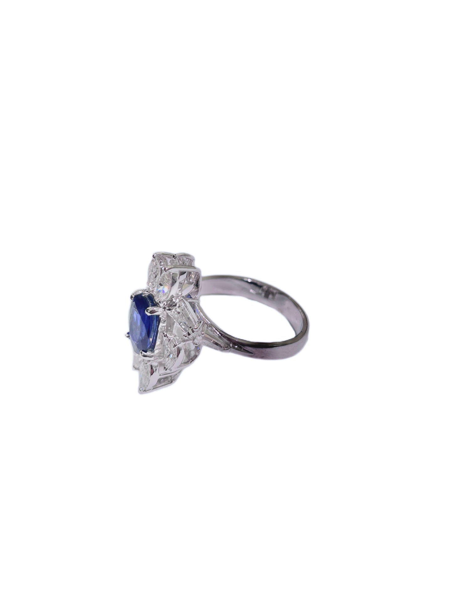 Blauer Saphir-Diamantring