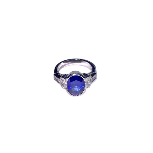 Classic 18k White Gold Blue Sapphire Ring