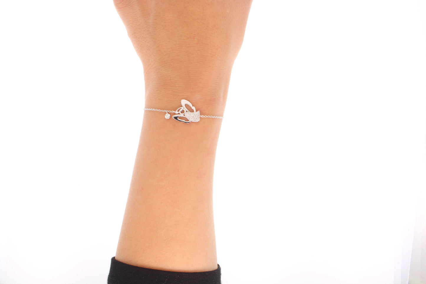 18k-white-gold-angel-bracelet.jpg