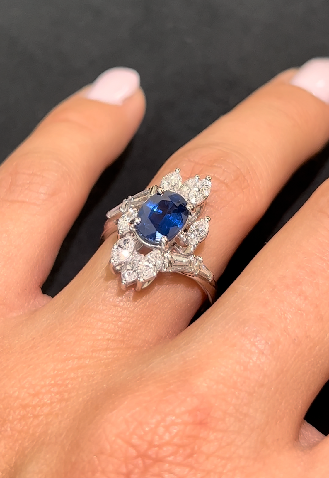 Blauer Saphir-Diamantring