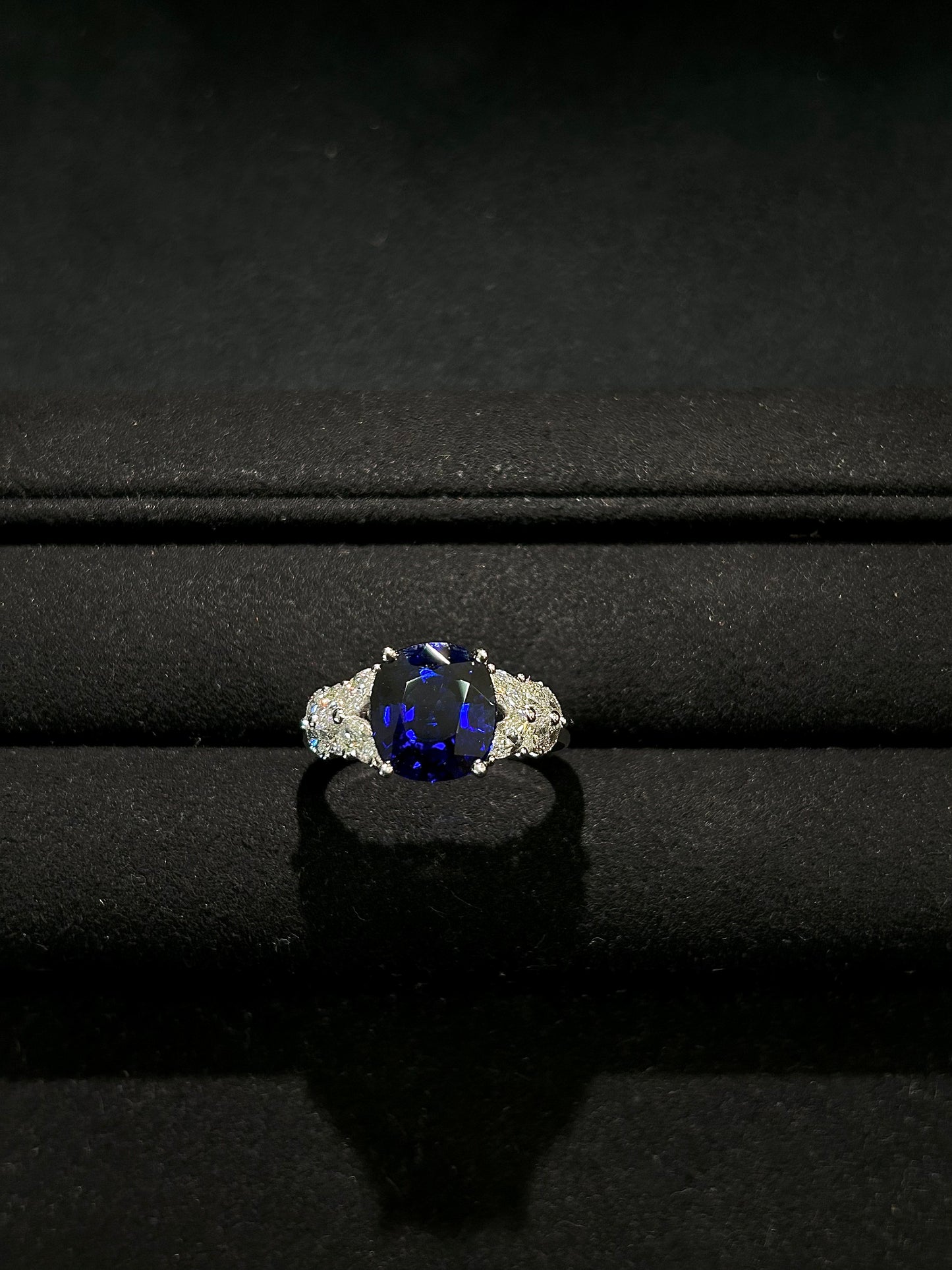 Blauer Traum-Saphir-Diamant-Ring 